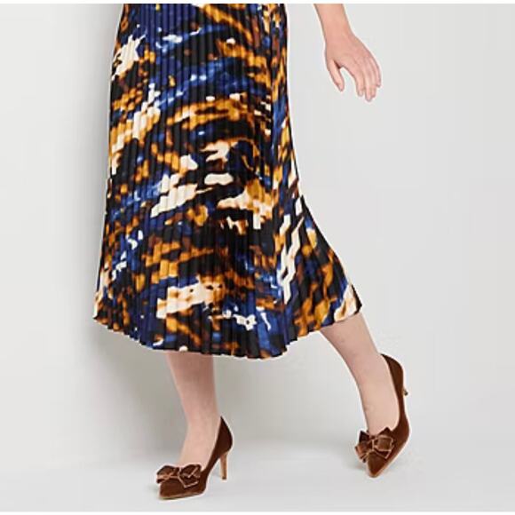 Worthington Pleated Skirt-Small-elastic waist, fully pleated - Picture 1 of 6